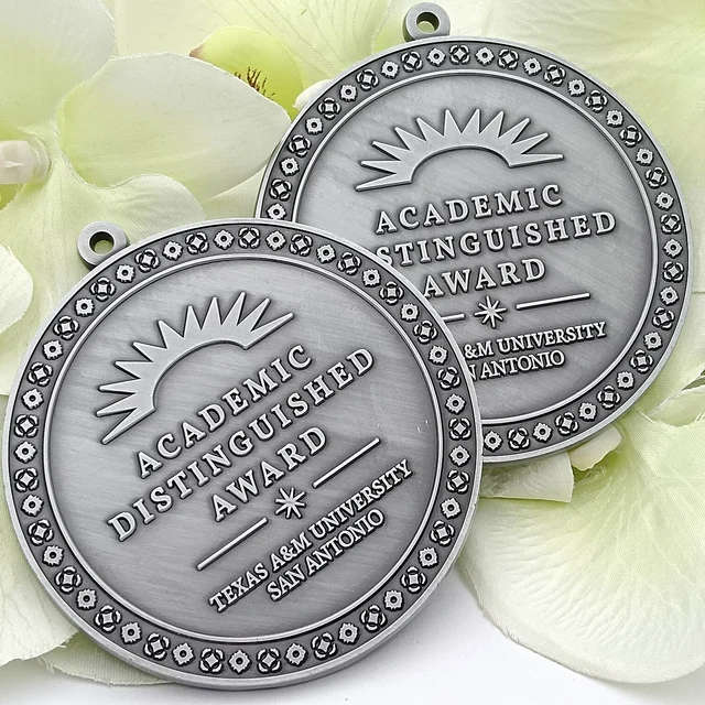 High Quality Custom Metal Zinc Alloy Die Casting Doming 2d Antique Silver University Academic  Distinguished Award Pendant Medal