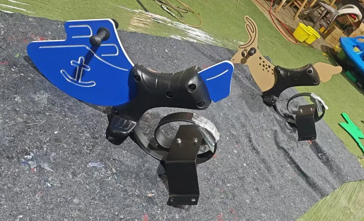 Funny Indoor/Outdoor Plastic Spring Riding Horse Amusement Park Facilities Children's PE Board Rocking Horse Toys