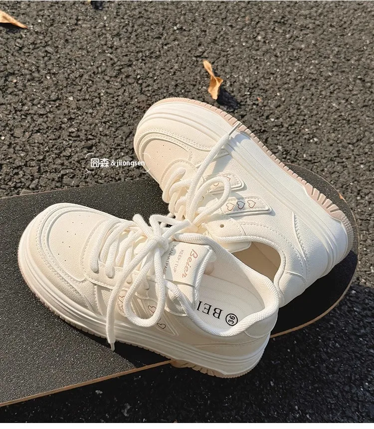 Autumn and winter women's shoes white shoes 2024 new thick sole increase casual shoes