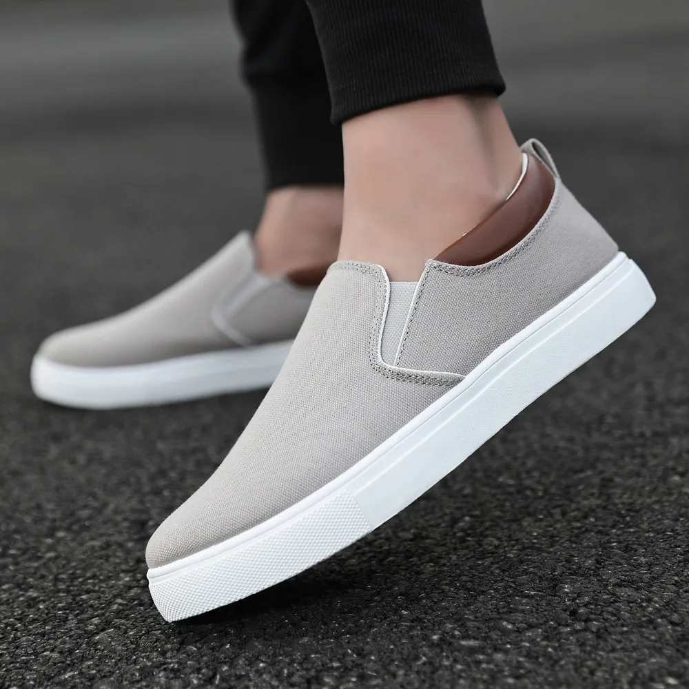 Mens oversized Canvas Shoes Soft Bottom Anti Slip Color Blocked Lazy Sneakers Cloth Cover Low Cut Solid Color Flat Sole Shoes