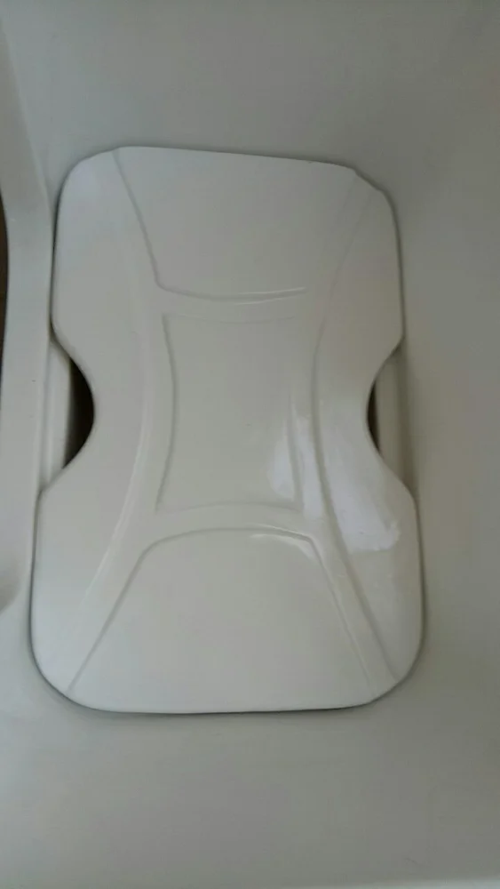Modern Design Freestanding Acrylic Baby Spa Bathing Station Whirlpool Massage Tub with Armrest and Drainer