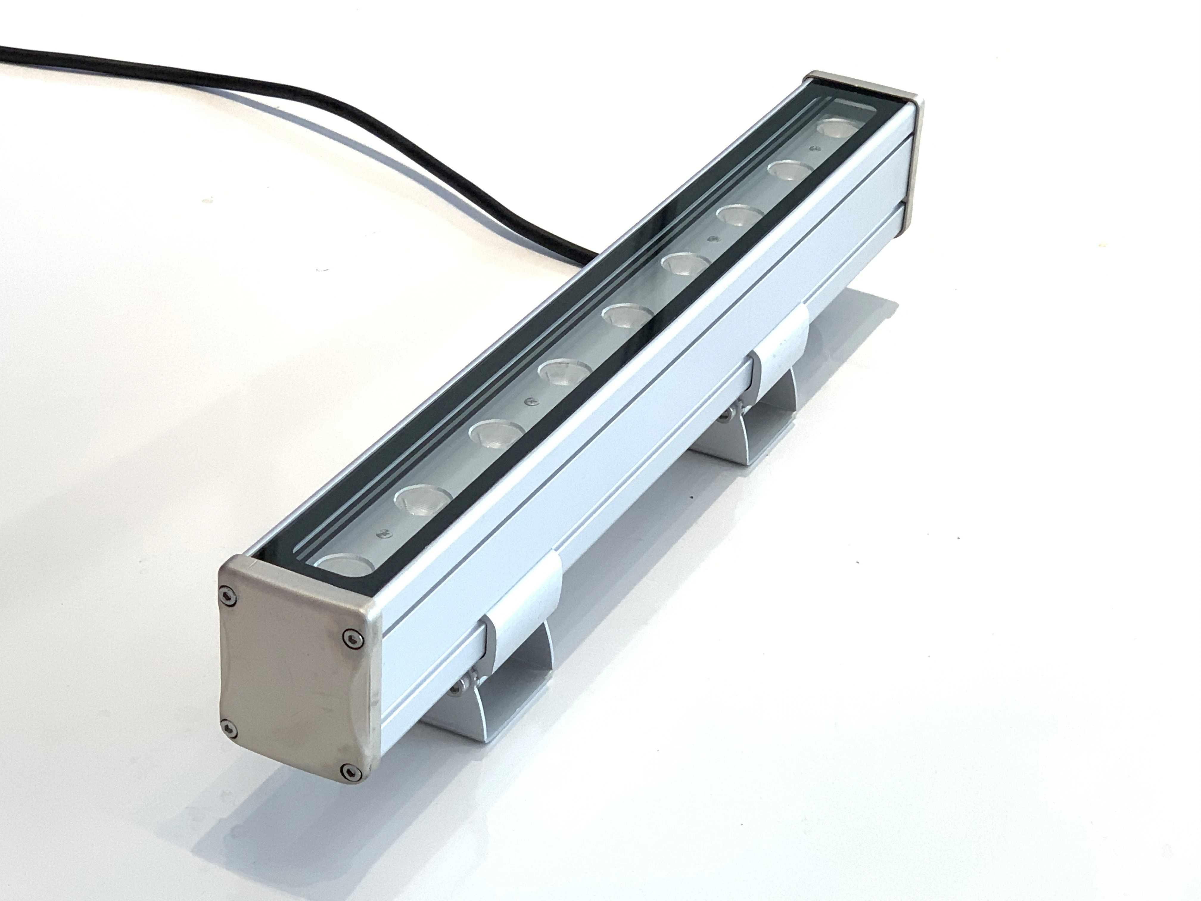 Настенная шайба LED Ip65 Светодиодный линейный свет RGBW 4 в 1 DMX512 алюминиевый сплав для DMX архитектурного освещения SL1305F-18 80 (белый) 18