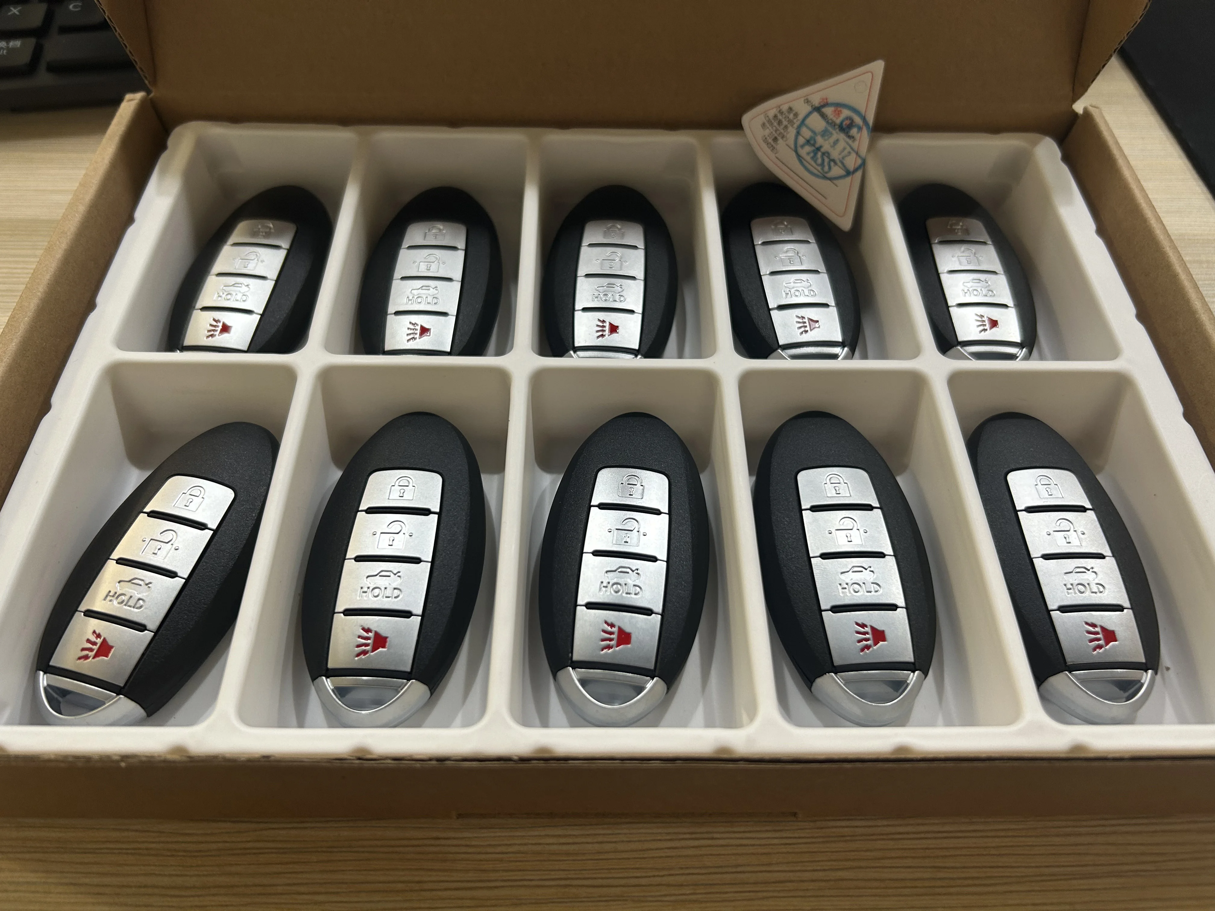 LAUNCH LS4-NISN-01 Smart Key Compatible for Nissan Replacement Remote Key Smart Card 4-Button