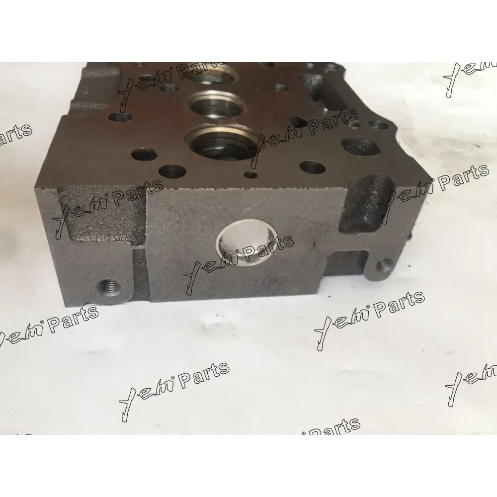 Machinery 404C-22 Cylinder Head for Perkins Cylinder Head Replacement Engine Parts 3