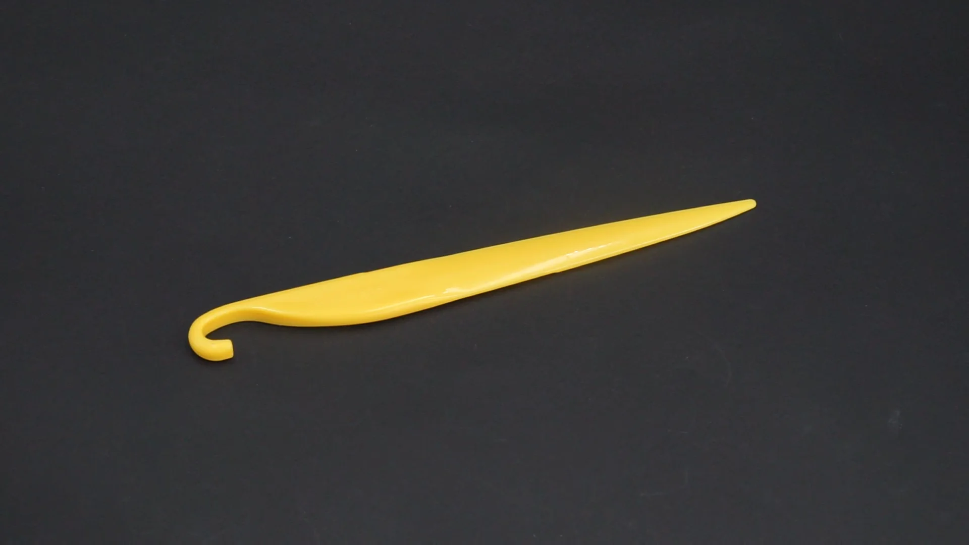 Hight Quality Plastic Cake Stripping Knife Bread Scraper Cake Releasing