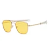 Yellow/gold