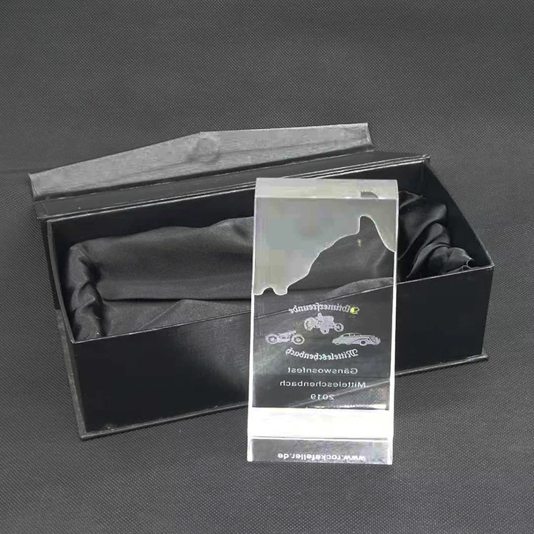New Crystal Trophy With Sandblasting Crystal Arwrds for clear Color Customized Logo and Size Trophy Glass Trophy and Award