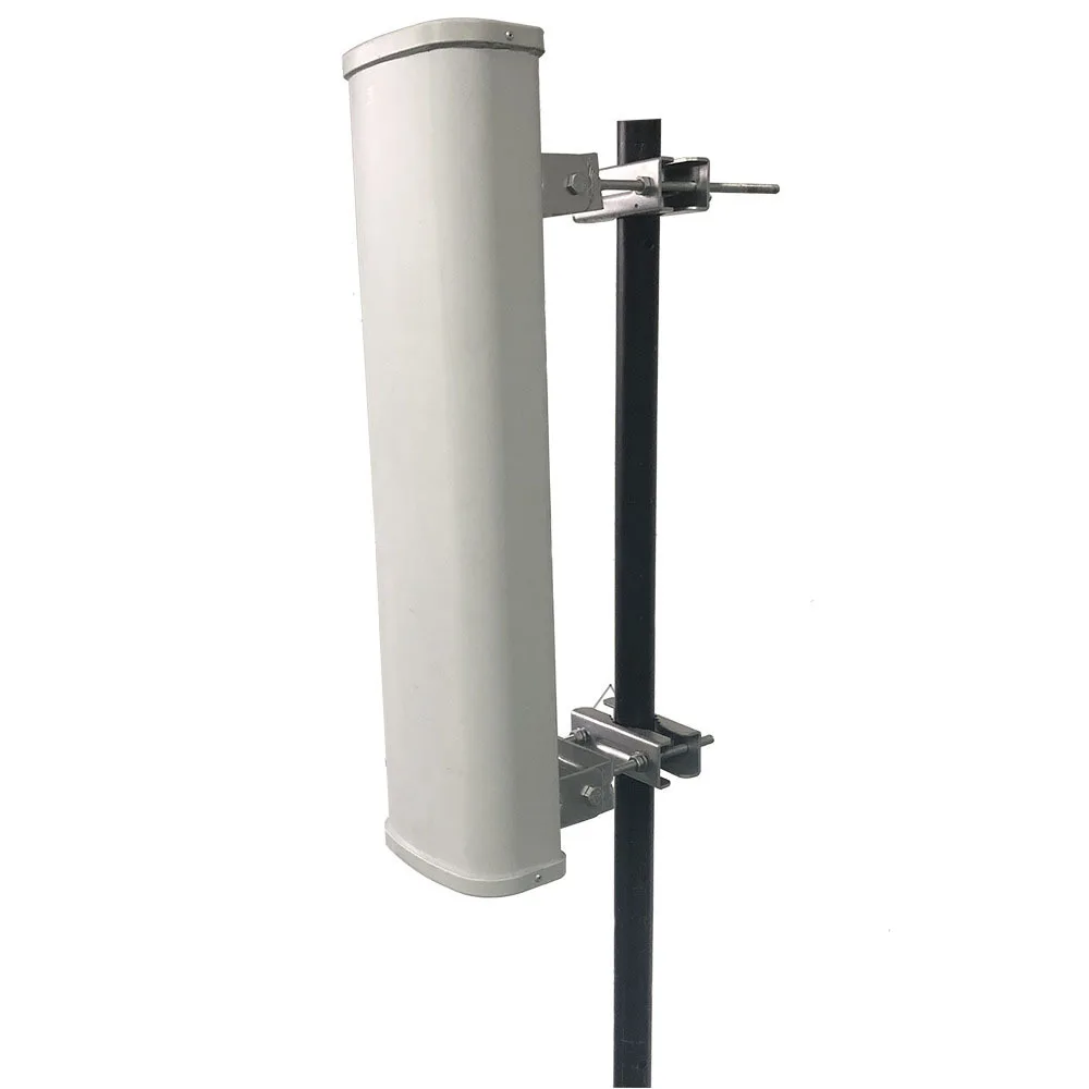 Antenă panel cu câștig înalt de 18dBi pentru rețele wireless 2,4 GHz, lățime de fascicul orizontală de 65°, polarizare verticală, utilizare în exterior