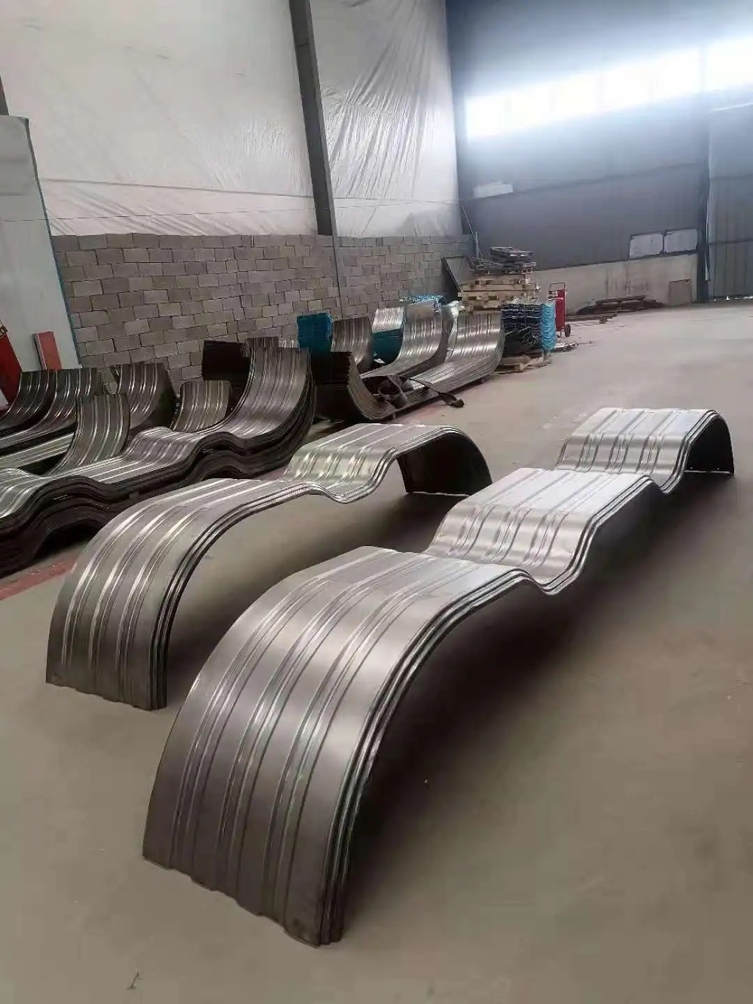 Customized Plastic Steel Mudguard for 2 Axle Truck Trailers Howo Model and Other Truck Spare Parts for Shacman Dongfeng Models