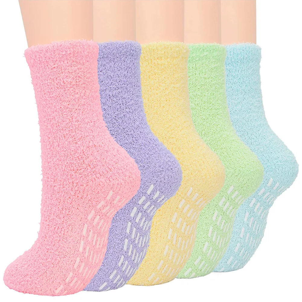 Custom Logo Jacquard Embroidered Cute Customized Crew Thick Warm Sleeping Bed Fuzzy Women Custom Winter Fluffy Socks Woman