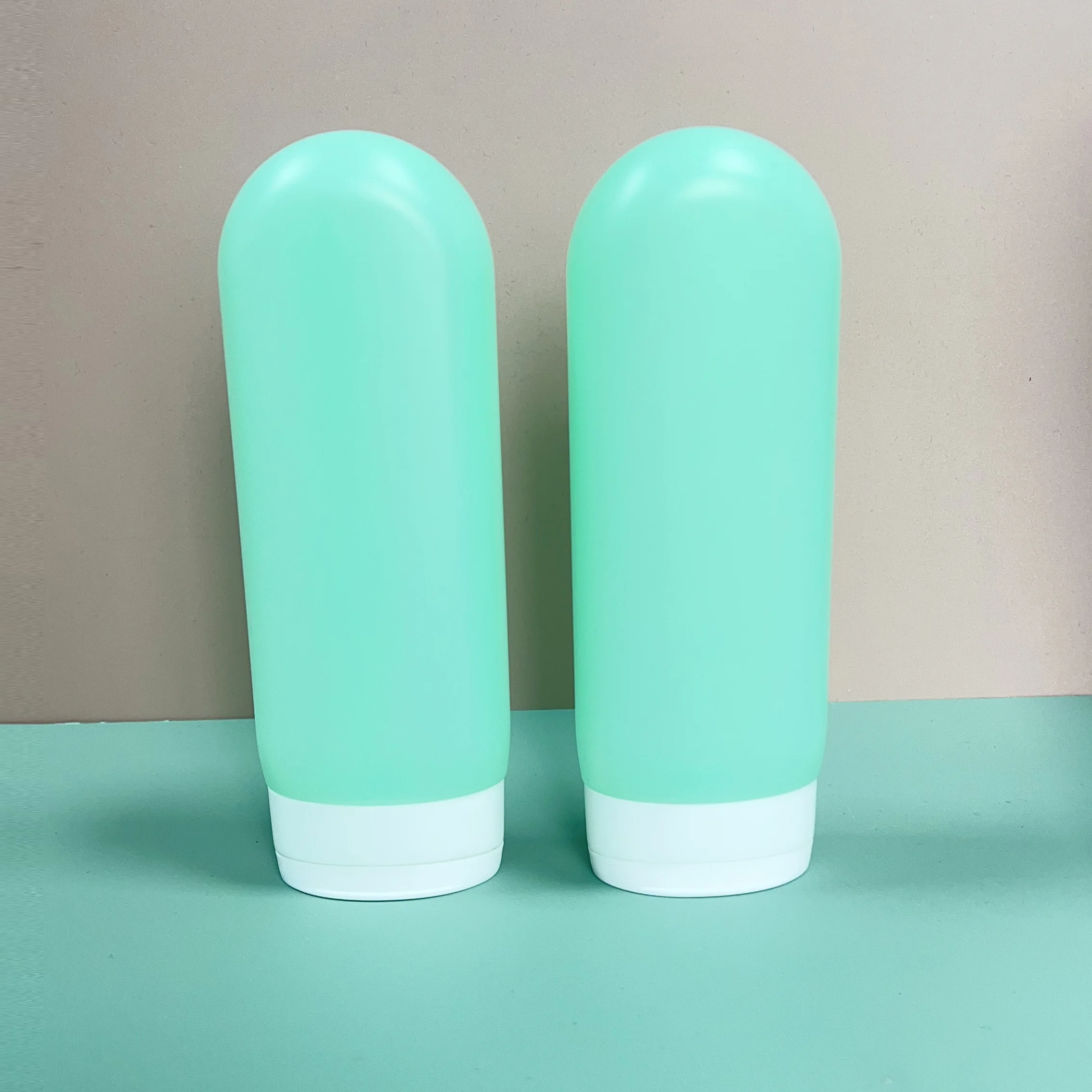 10OZ Hdpe Shampoo and Body Wash Hand Cream Body Cream Sunscreen Squee Plastic Bottle With Flip Cap