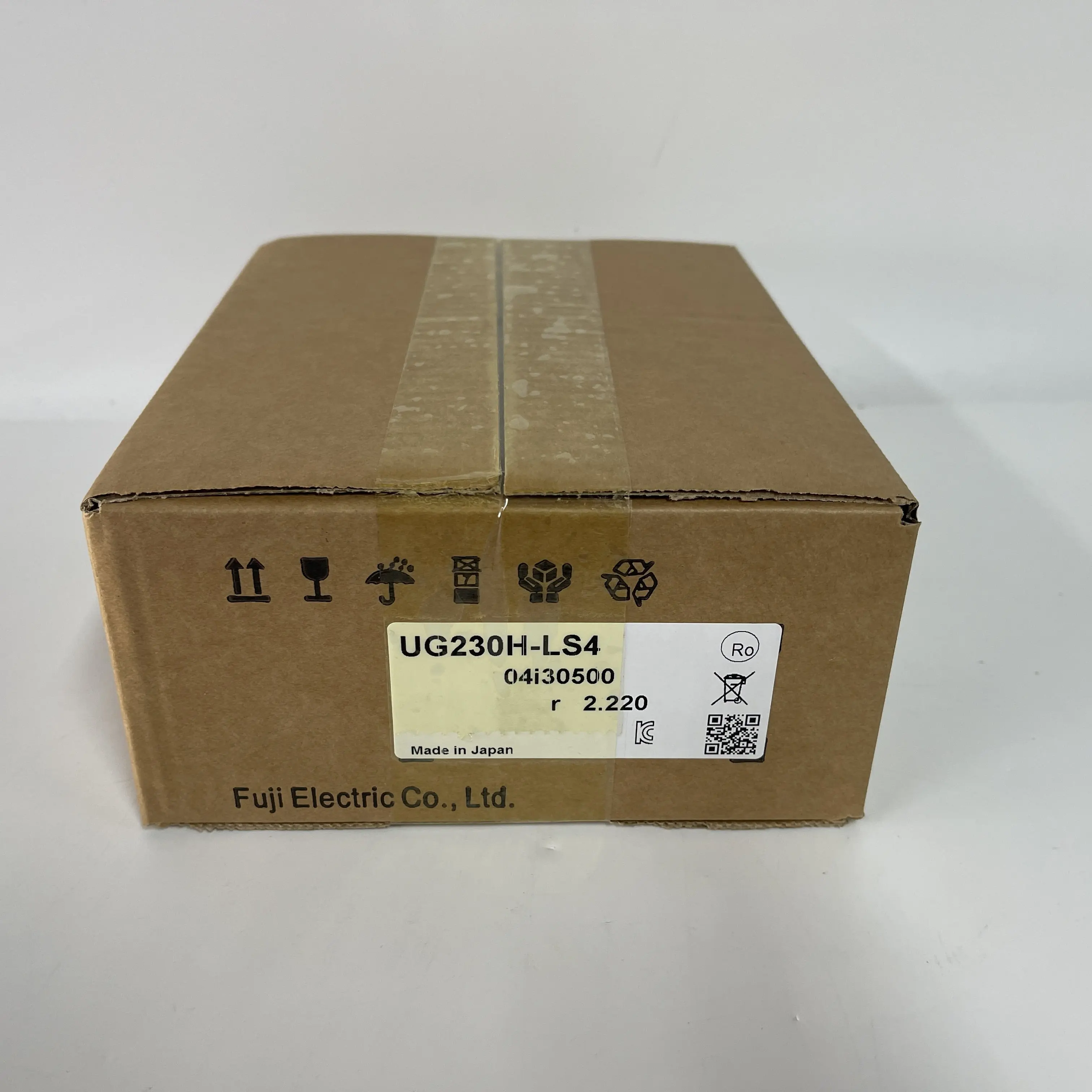 Fuji HMI Human Machine Interface UG230H-LS4