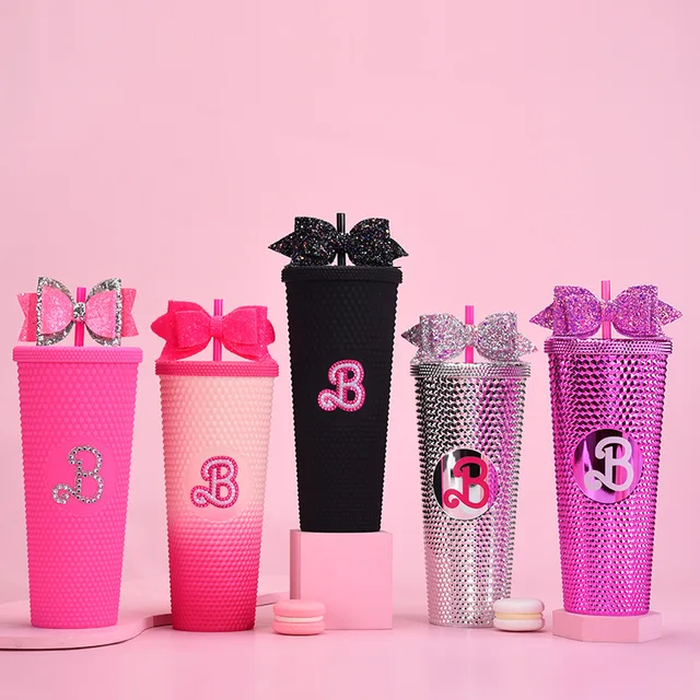 Wholesale Pink 24oz Travel Tumblers Plastic Bottles Bling Coffee Mugs Sports Tumbler With Straw Shinny Studded Coffee Cup
