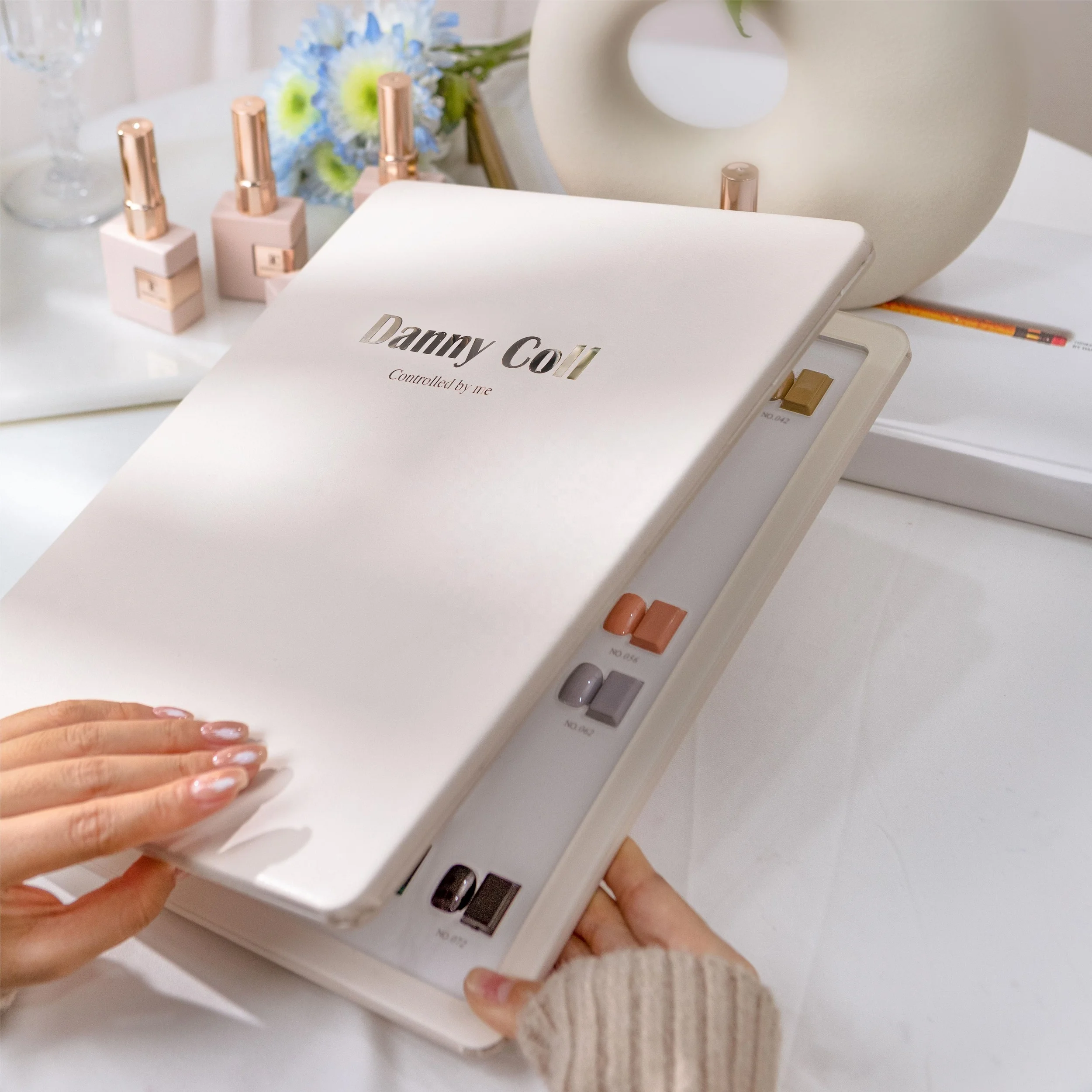 ダニーコル新着ネイルジェルセット72色卸売15Mlソークオフジェル