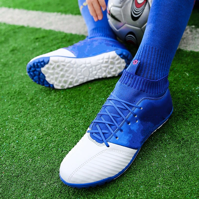 Free Sample Men's And Women's Football Shoes Breathable Spike Football ...