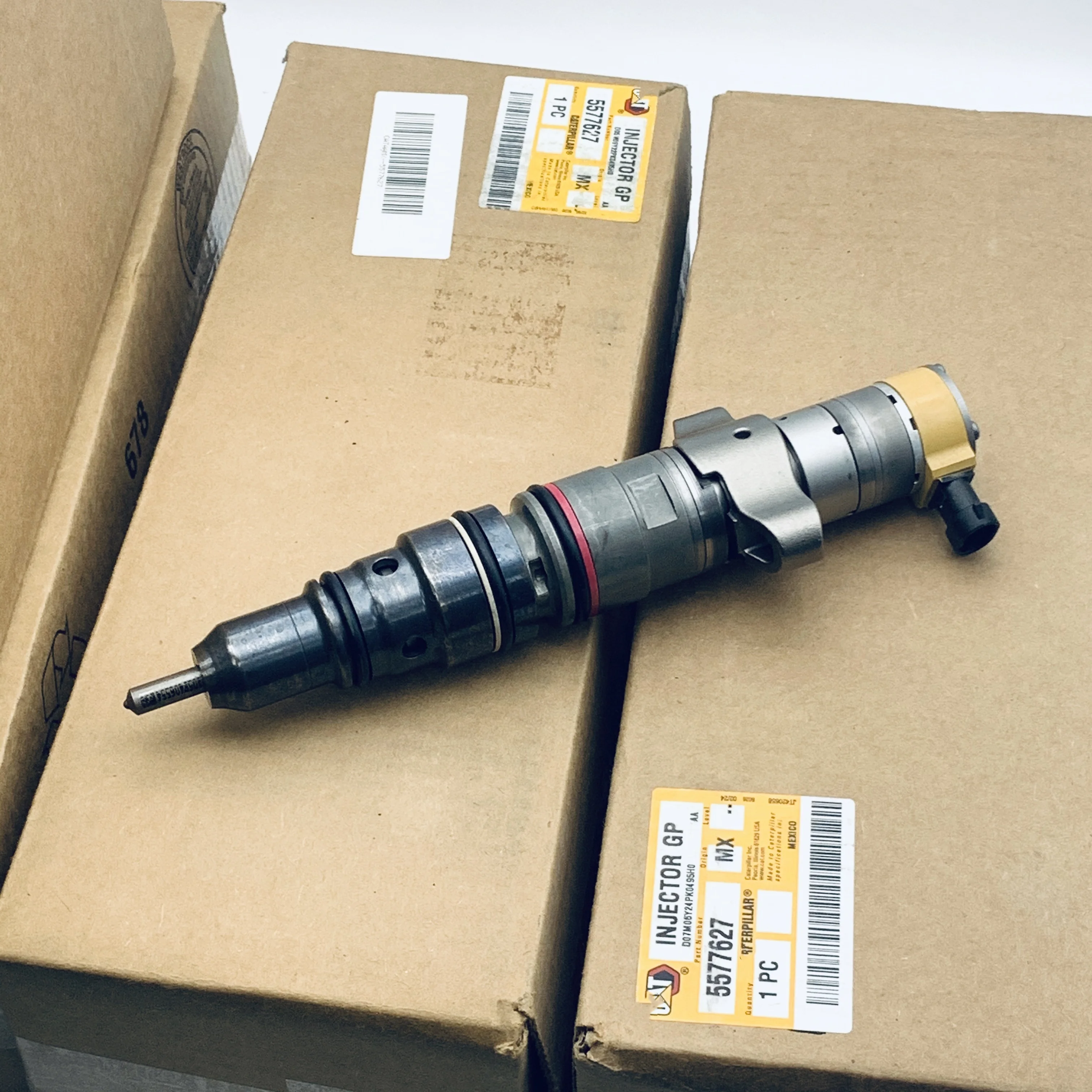 Genuine Caterpillar Parts for Cat C7 Injector 5577627 557-7627 for Caterpillar C7 C9 Fuel Injector