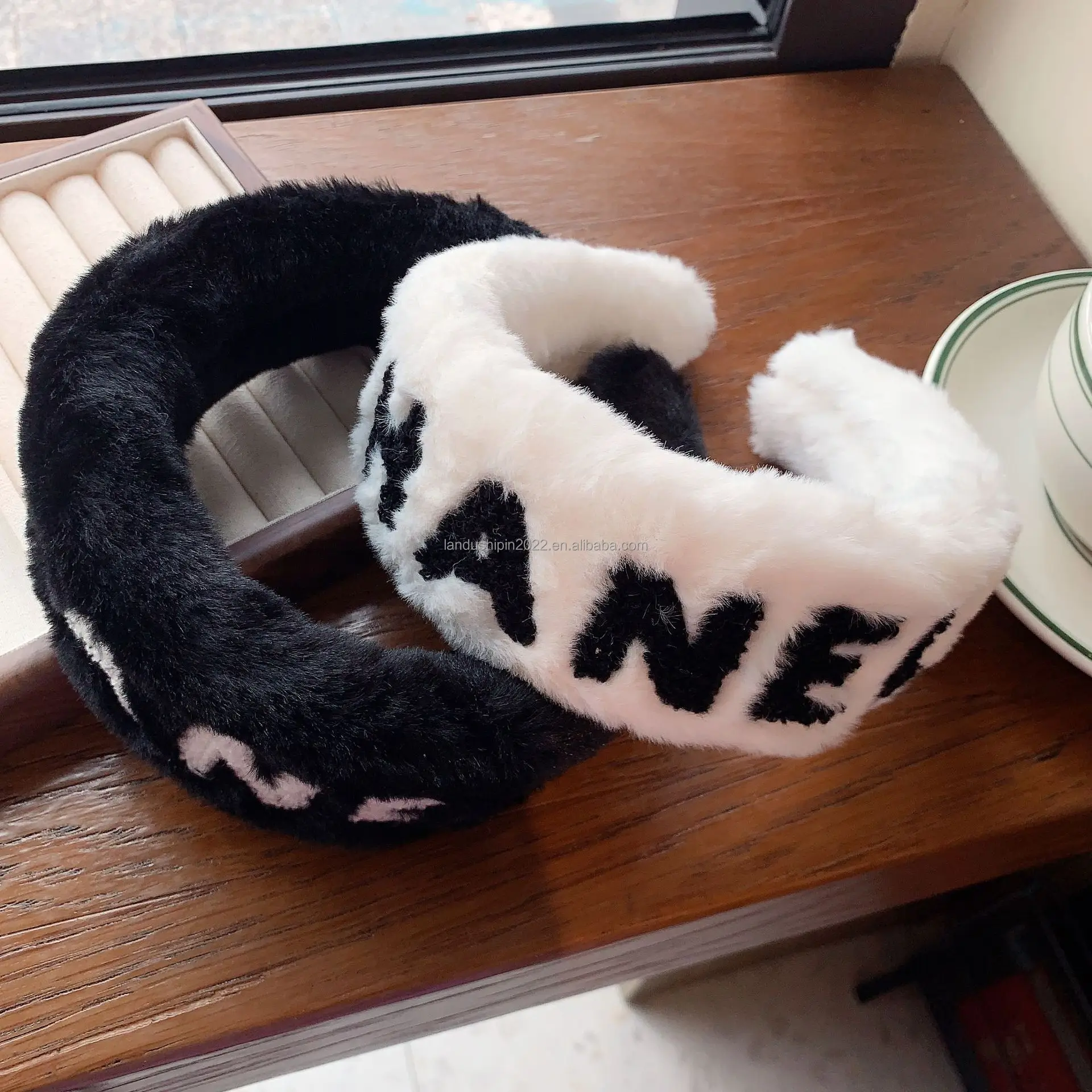 Luxury Catalogue Designer Inspired Headbands Famous Brand Double C