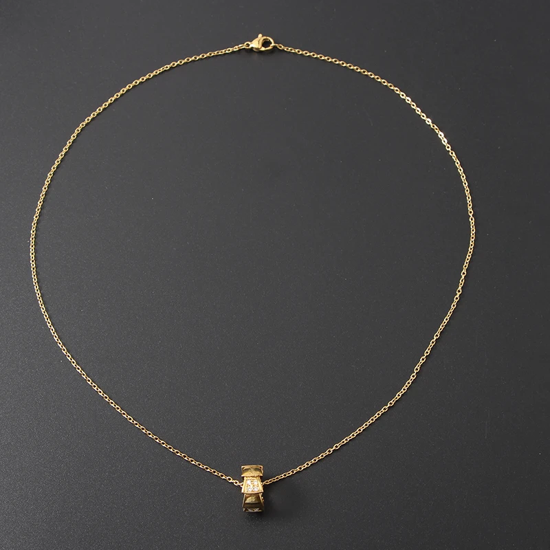 Gold Circle Pendant Necklace