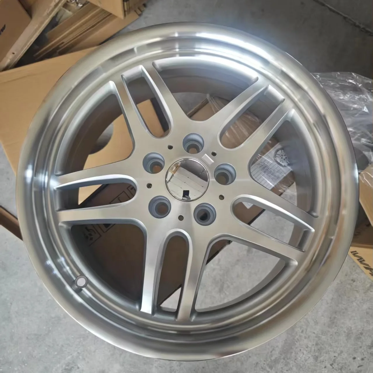 Yq 18インチ アルミホイール 8j/9.5j スタッガード 深リム Bmw E30/e34