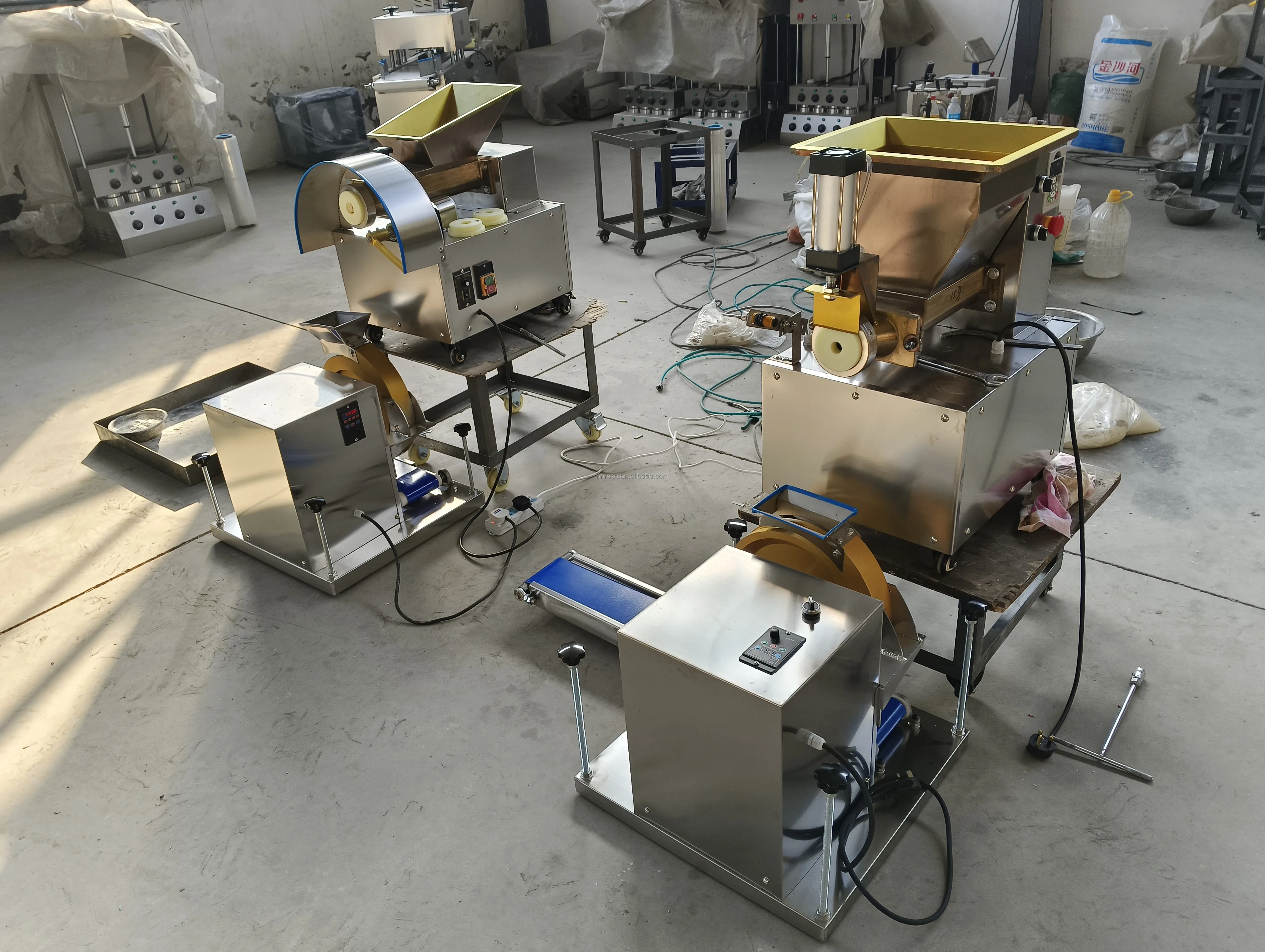 Mini 800g Dough Making Cutter - Efficient and Automatic