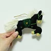 Un caballo negro-12cm