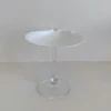 Vaso de cristal con base de vieira blanca