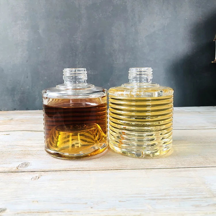Wholesale Stackable Mini 100ml 150ml 200ml Gin Rum Liquor Glass Bottle