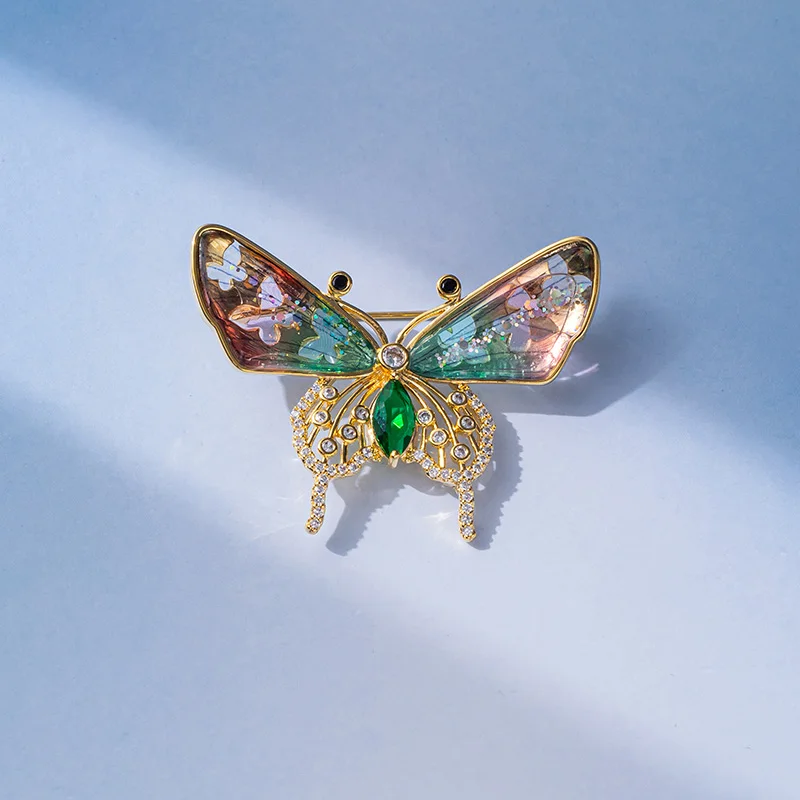 XILIANGFEIZI Angel Wings Colorful Gradient Crystal Fairy Wings Butterfly Brooch Copper Zircon Vintage Brooch Woman