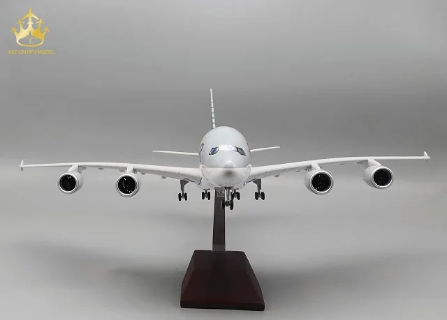 未使用　A380 MODEL AIRPLANE Amazon.com: QIYUMOKE A380 Australia 1/300 Die-cast Metal