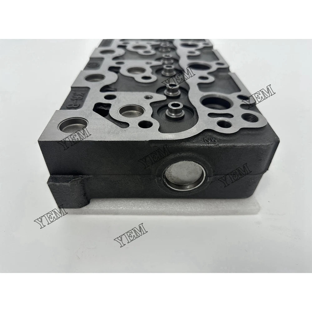 For Kubota D1402 Cylinder Head Aftermarket Engine Spare Parts 3