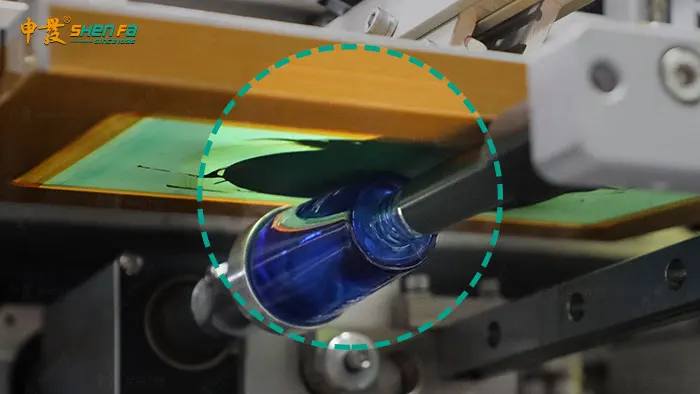 뜨거운 서보 기구에 의한 완전 자동 1 색깔이 유리병을 위한 2 색깔 스크린 프린팅 머신에 날인합니다
