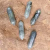 13 ortoclasas alargadas