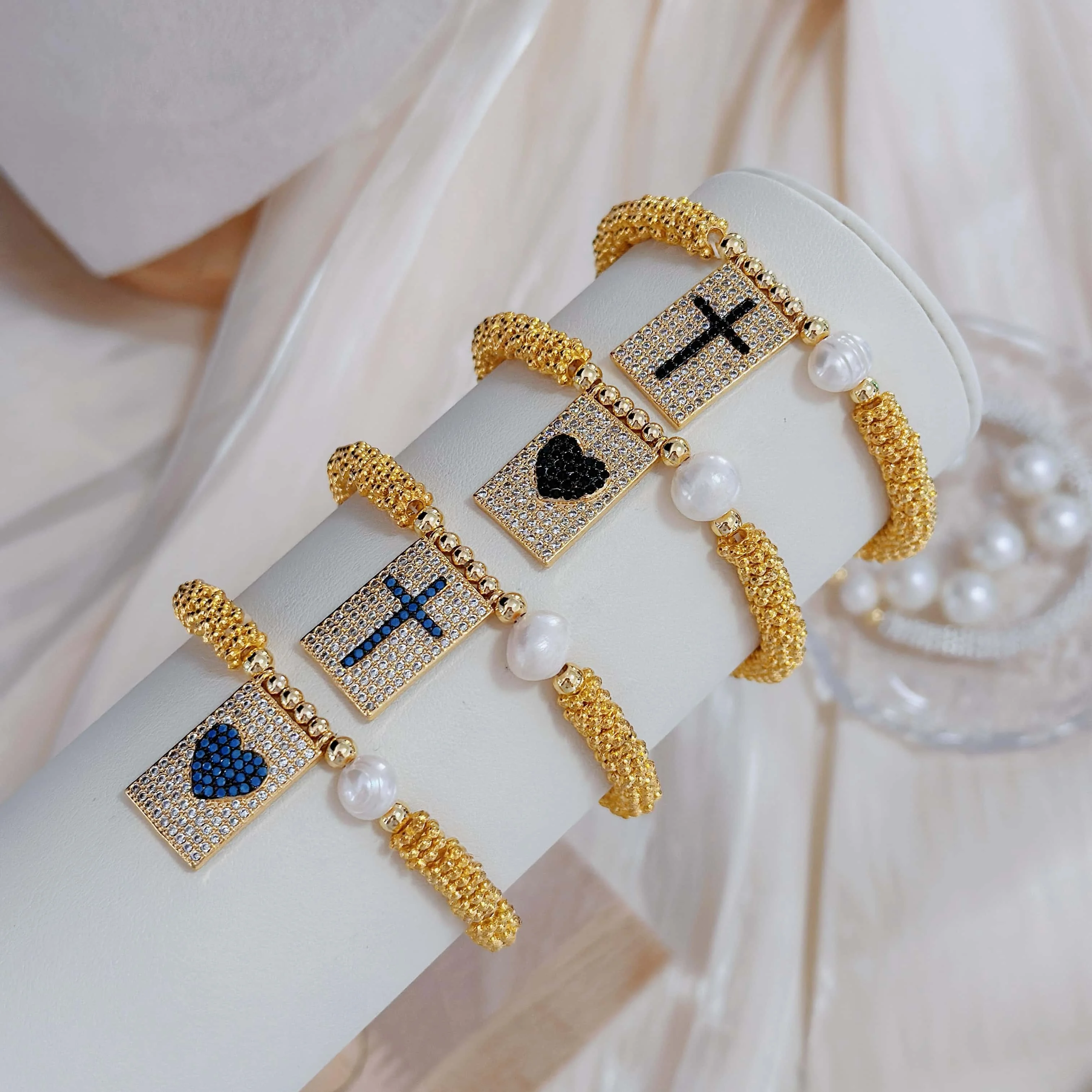 Trendy Heart Gold Bracelet & Necklace Set For Women, 18k Gold