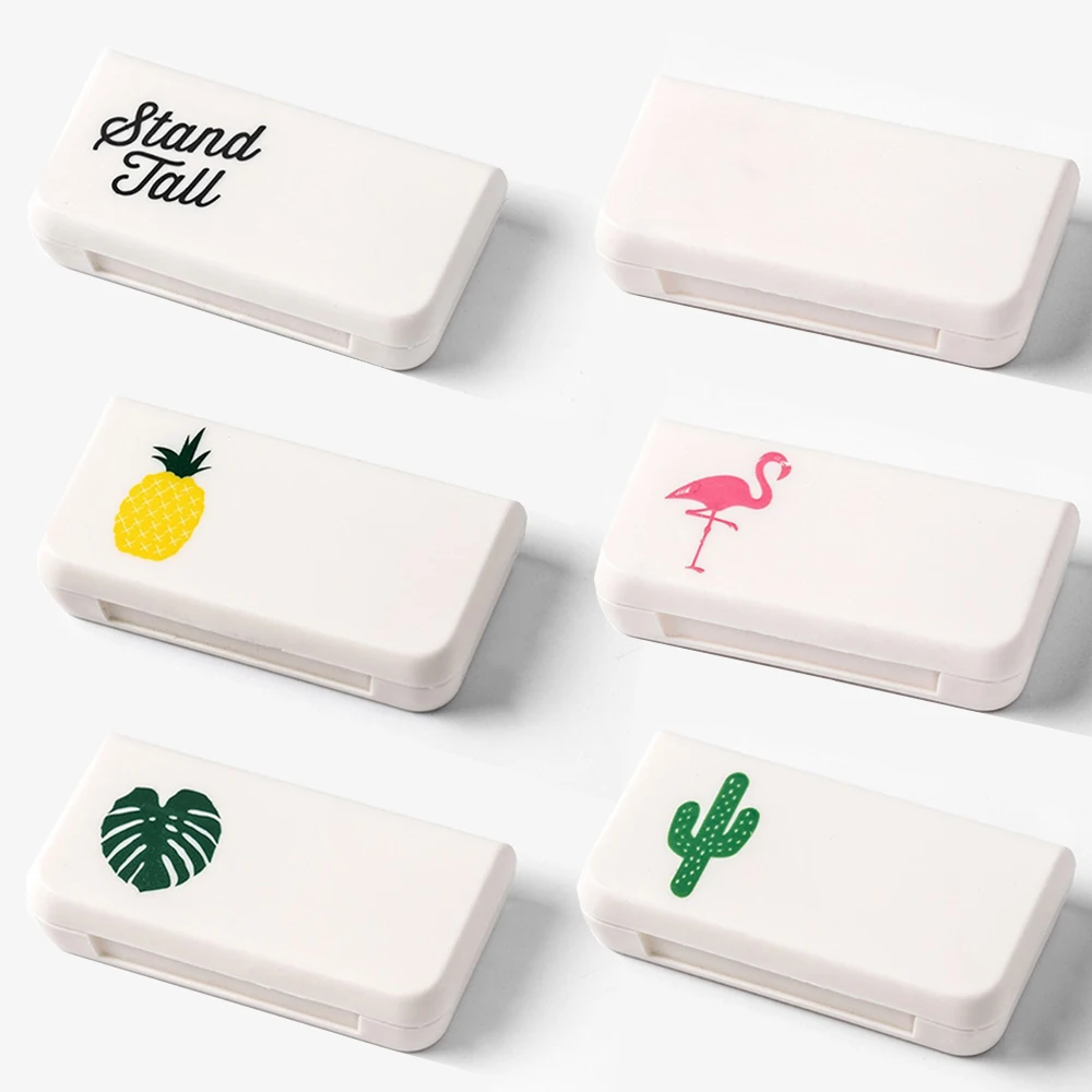 Рекламные акции, маленькая мультяшная коробка-органайзер для таблеток, отдельные отделения, Переносной Контейнер для таблеток с витамином, 3 решетками