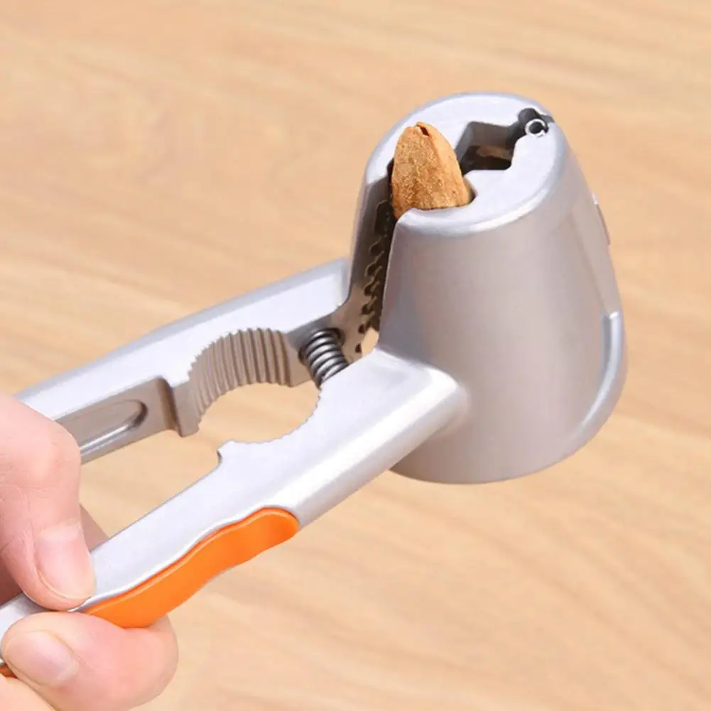 2023 New Crack Almond Walnut Hazel Filbert Nut Kitchen Nutcracker Clip
