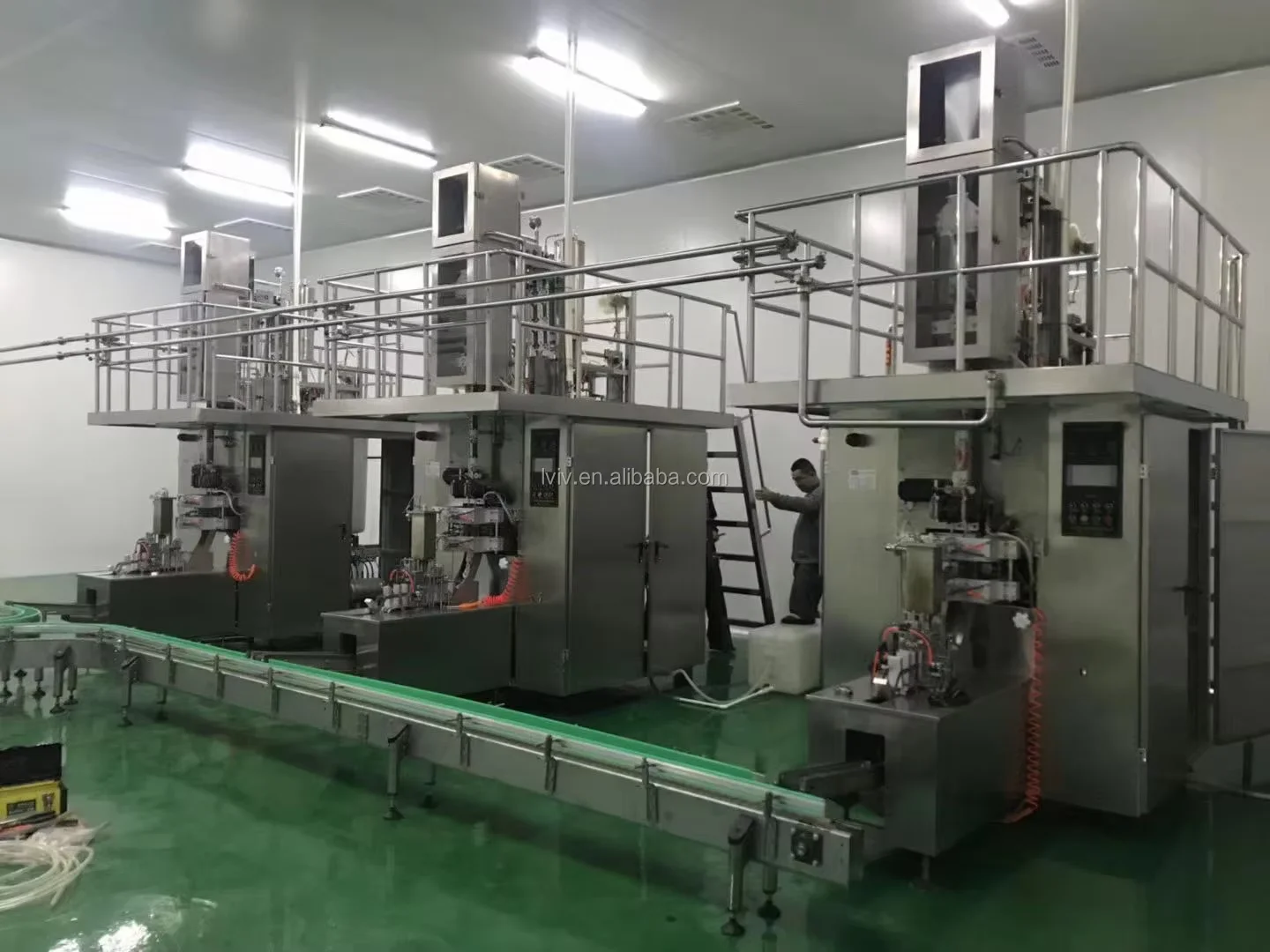 Juice Liquid Filling Machine Automatic Milk Juice Water Aseptic Brick Carton Filling Packaging Machine