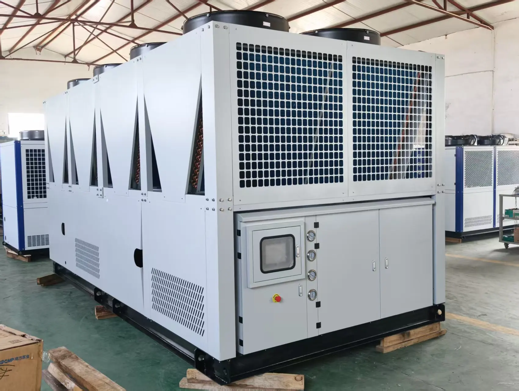 Cooled Screw Water Chiller, 200kW, 300kW, 400kW - detail 32
