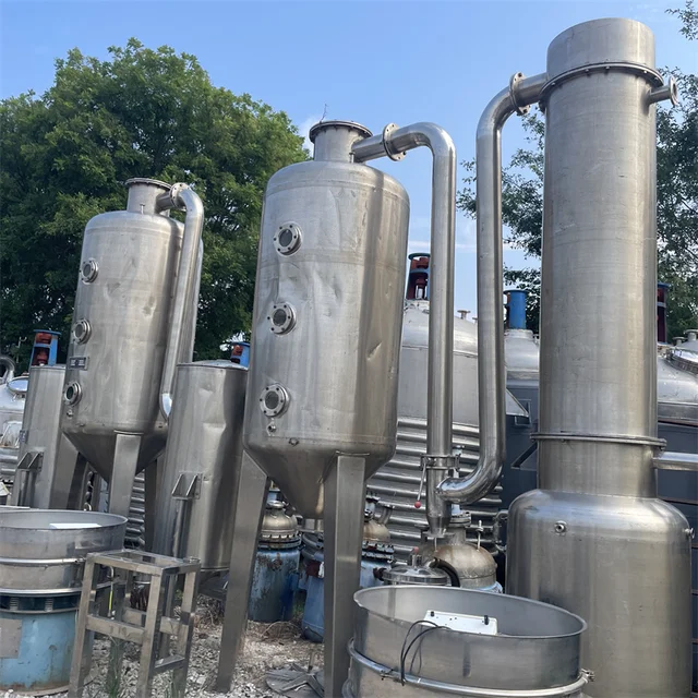 Customized vertical stainless steel three-effect evaporator for industrial wastewater treatment