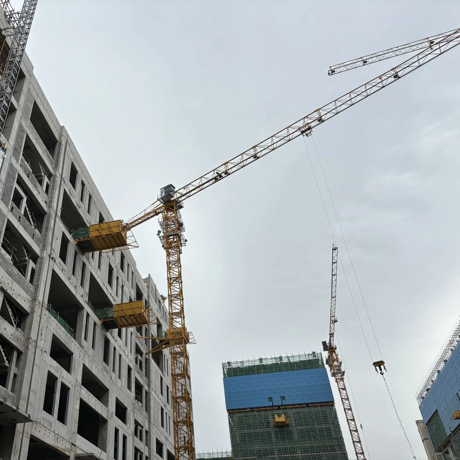 DAHAN Topless QTZ100-6013 Self-Erecting Tower Crane 8 Ton Construction Machinery Core Motor Component 197m Max Height 60m Span