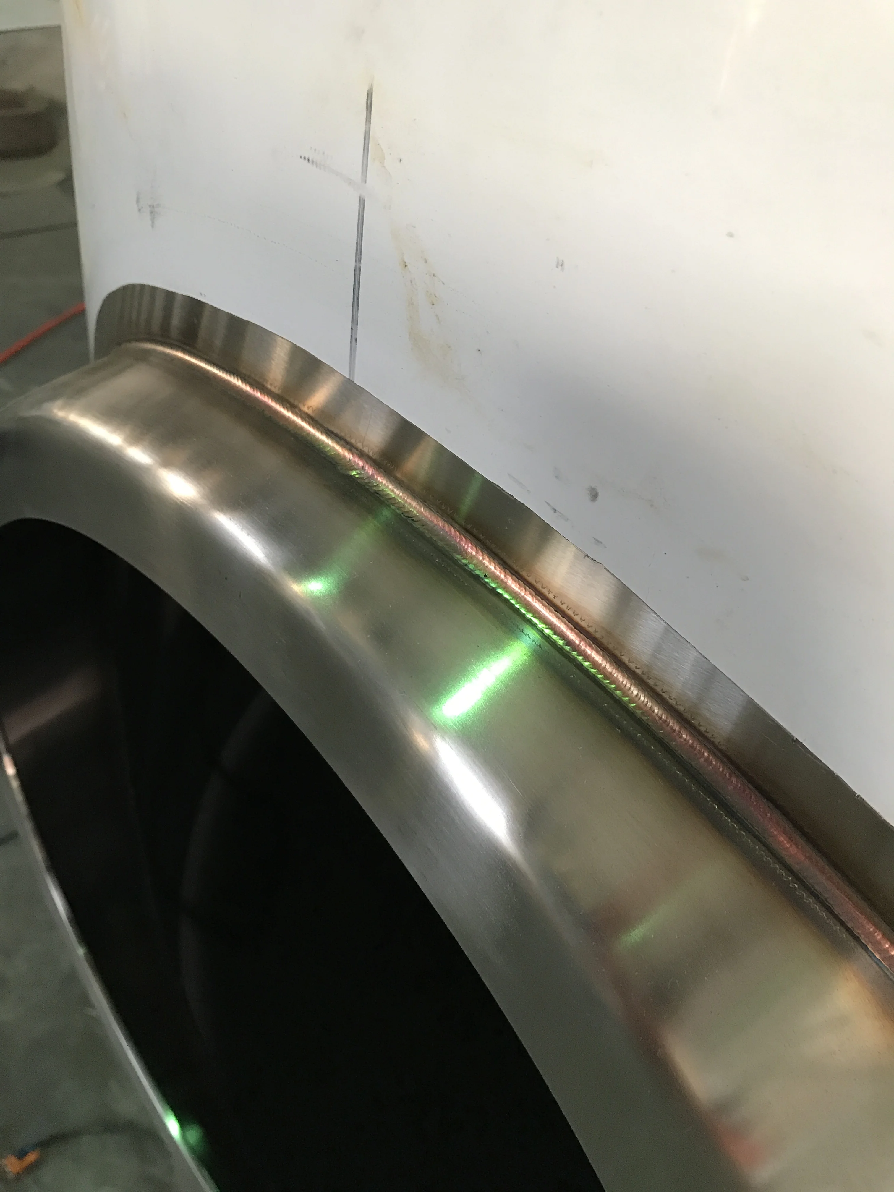 Одностенный горизонтальный Штабелируемый яркий пивной бак 1200L 12HL 10BBL