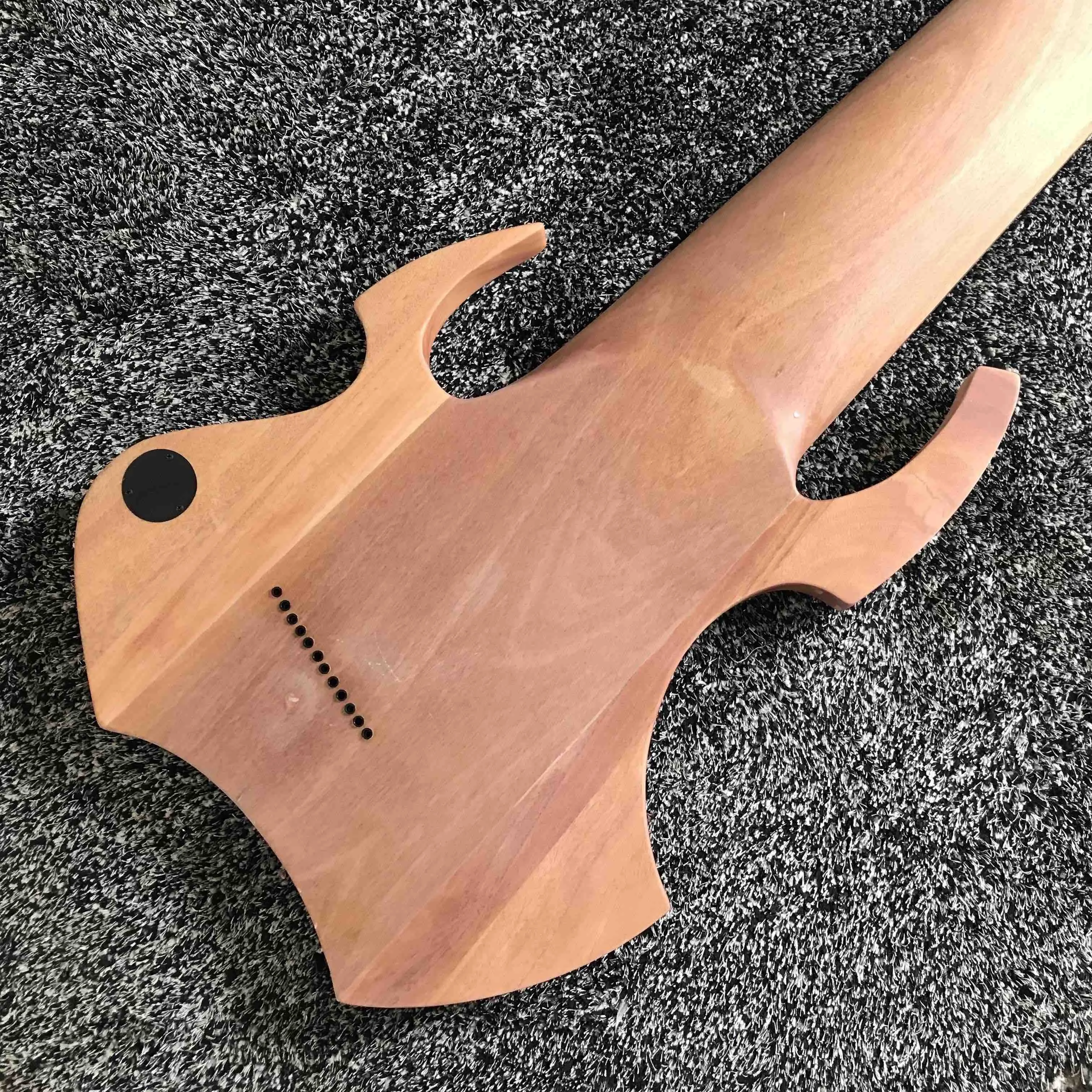 カスタム不規則なボディシェイプ18弦エレクトリックベースギター