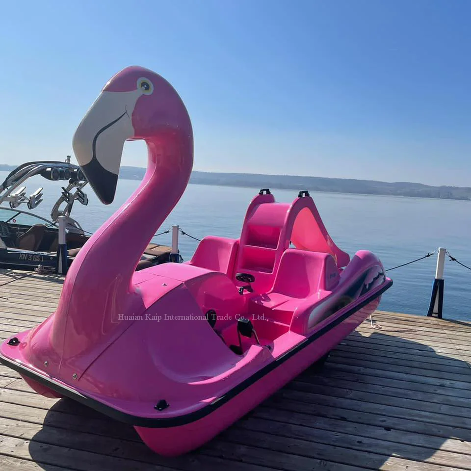 Unsinkable High-quality Polyethylene Flamingo Pedal Boat With Four In