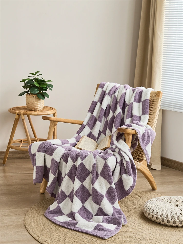 High quality Hot-selling YIRUIO Super Fluffy Microfiber  28*40" Knitted Baby Checkerboard  Blanket for toddler factory