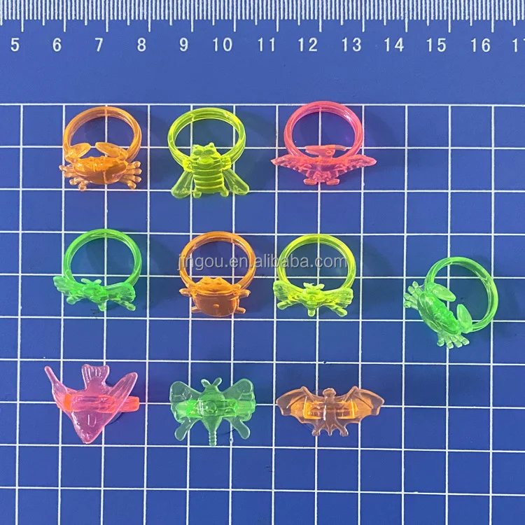 Cheap Wholesale Assorted Plastic Mini Insect Ring Small Kids Toy For 28mm 32mm 1 Inch Surprise