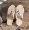 Beige1