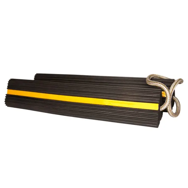 Heavy-Duty Aircraft Rubber Wheel Chock Durable Ploy Rope for Aircraft Truck RV Travel Trailer Helicopter for Car Parking Lot manufacture