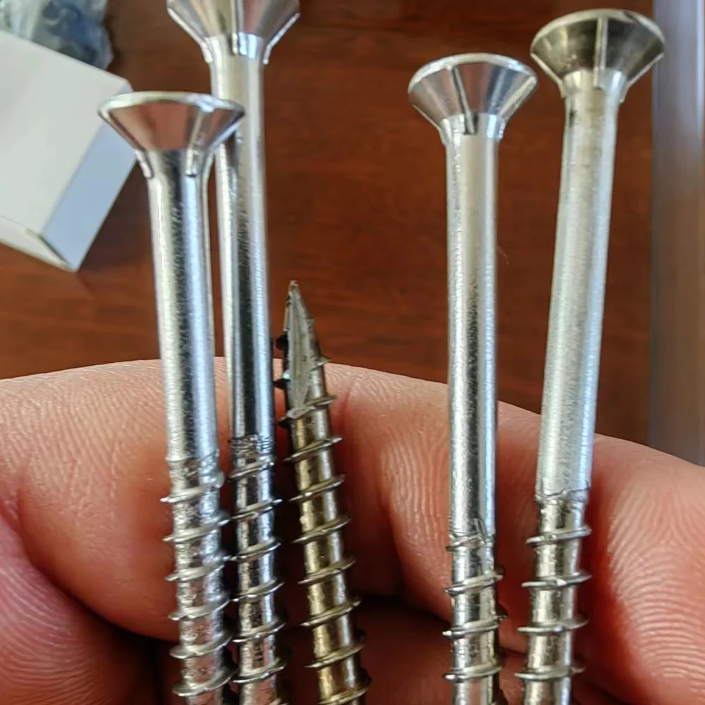 Non-standard Oxidized Tapping Screw 3/4 Inch High Grade Button Head Torx Half Thread Screw with Flat Washer