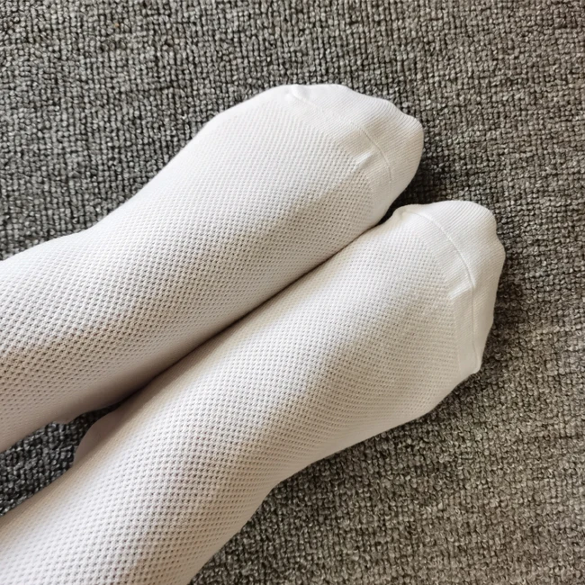 B81 Free Sample Sports White Socks Custom Logo Yoga Causal Soccer Basketball Crew Running Made in China details