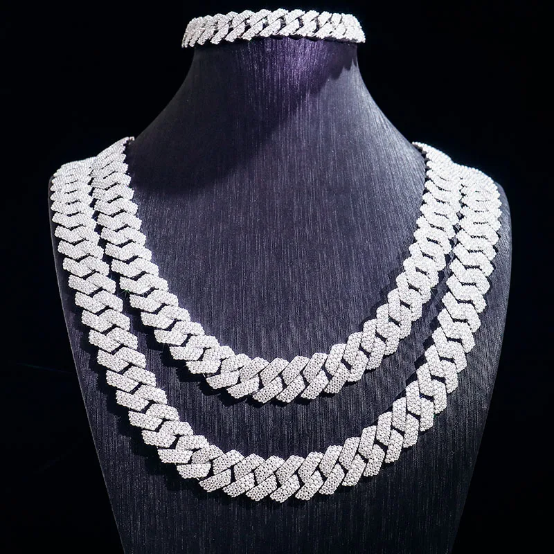 Miami Cuban Link Chain with Moissanite Diamond - 14K Gold
