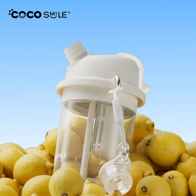 Cocosmile 580ml Trend Style Clear Sport Water Bottle Drink Ware Portable BPA Free Wholesale Tritan Water Bottle with Infuser